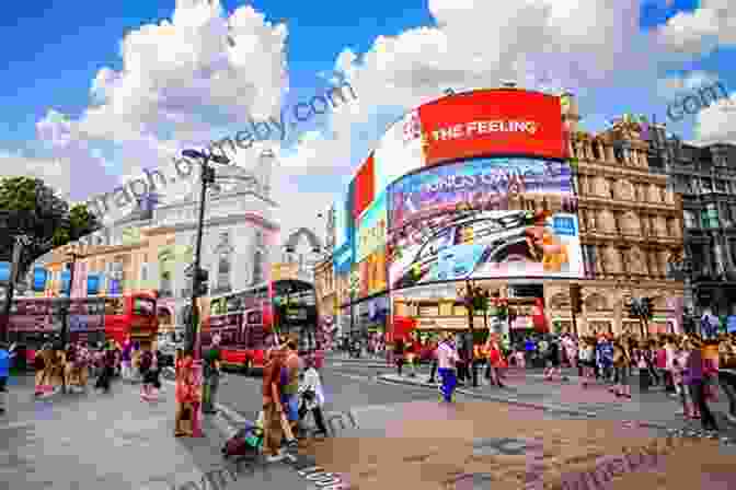 Piccadilly Circus 15 Tourist Attractions You Must Go To In London: London Photography Coffee Table (Tourist Places Photography Coffee Table 2)